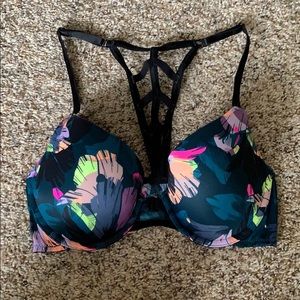 Victoria’s Secret Pink Wear Everywhere Push-up Bra